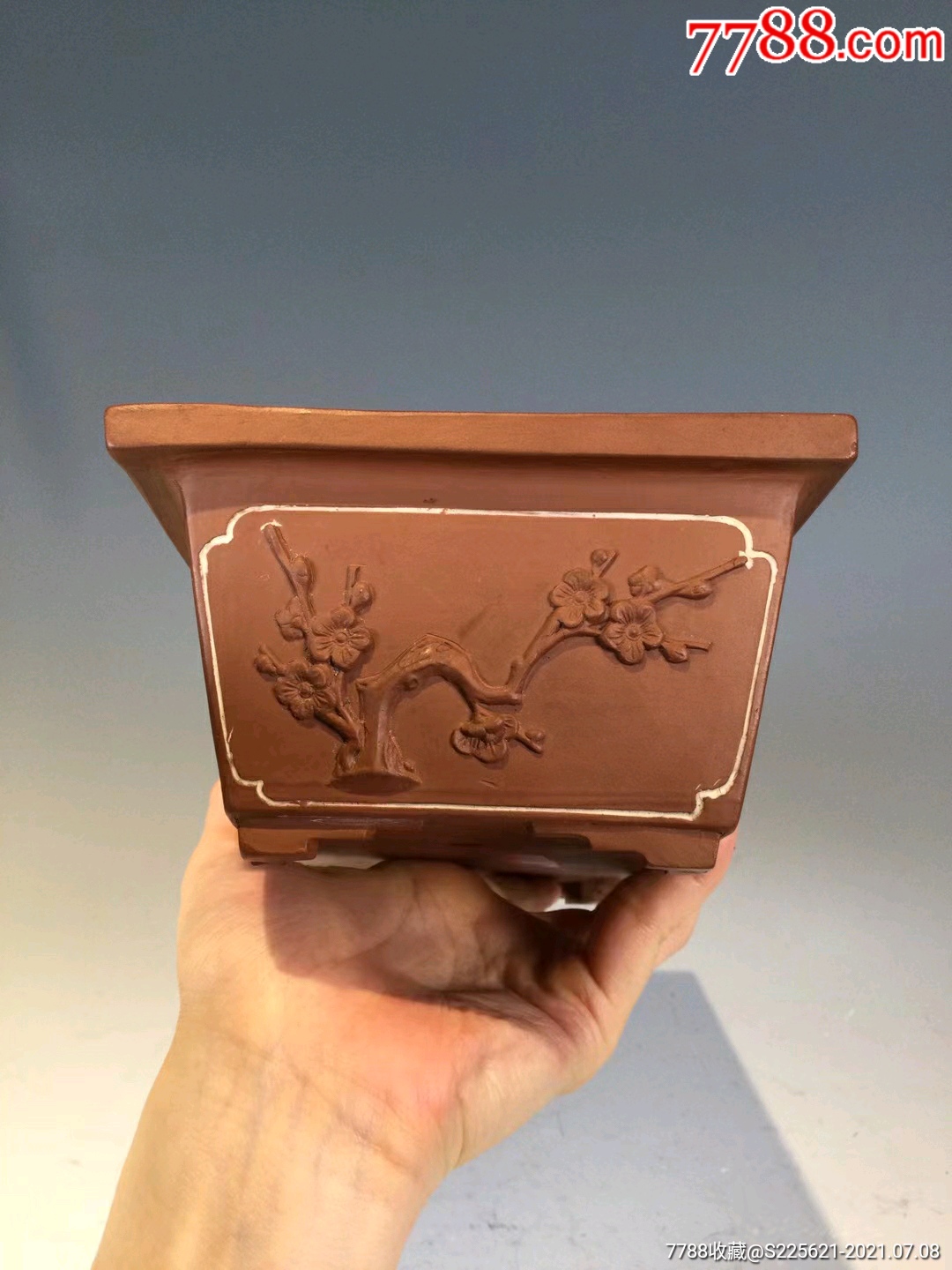 民国雕梅花纹紫砂水仙盆