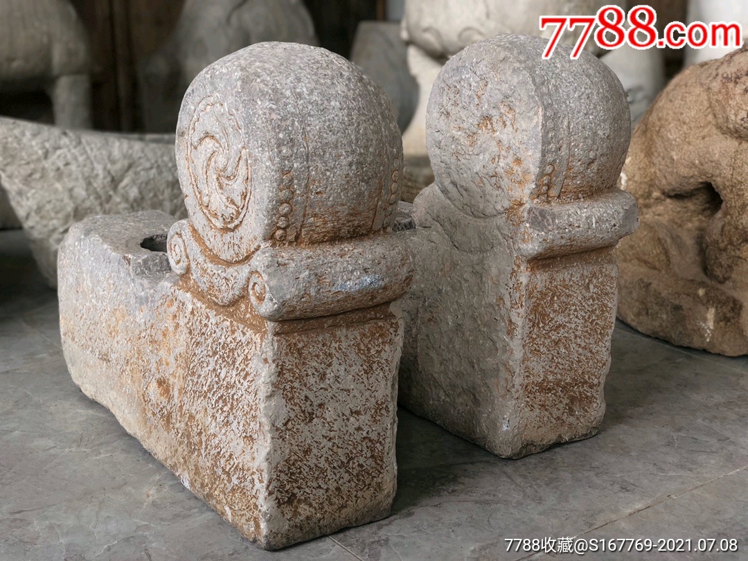 明代青石门挡石造型完整无瑕疵