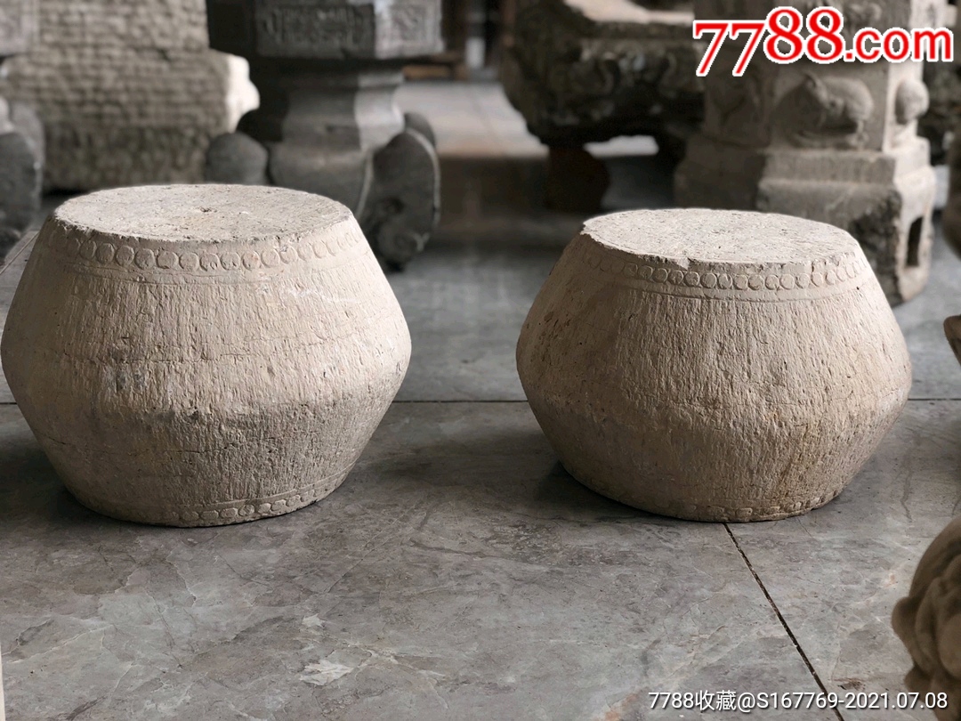 清代青石小石墩造型完整