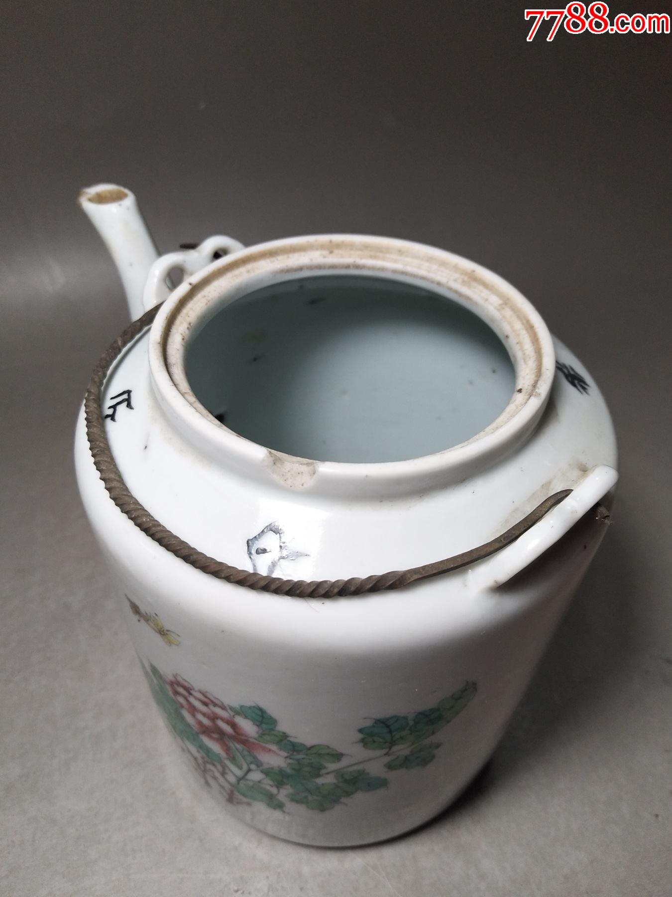 名家松竹轩粉彩牡丹茶壶