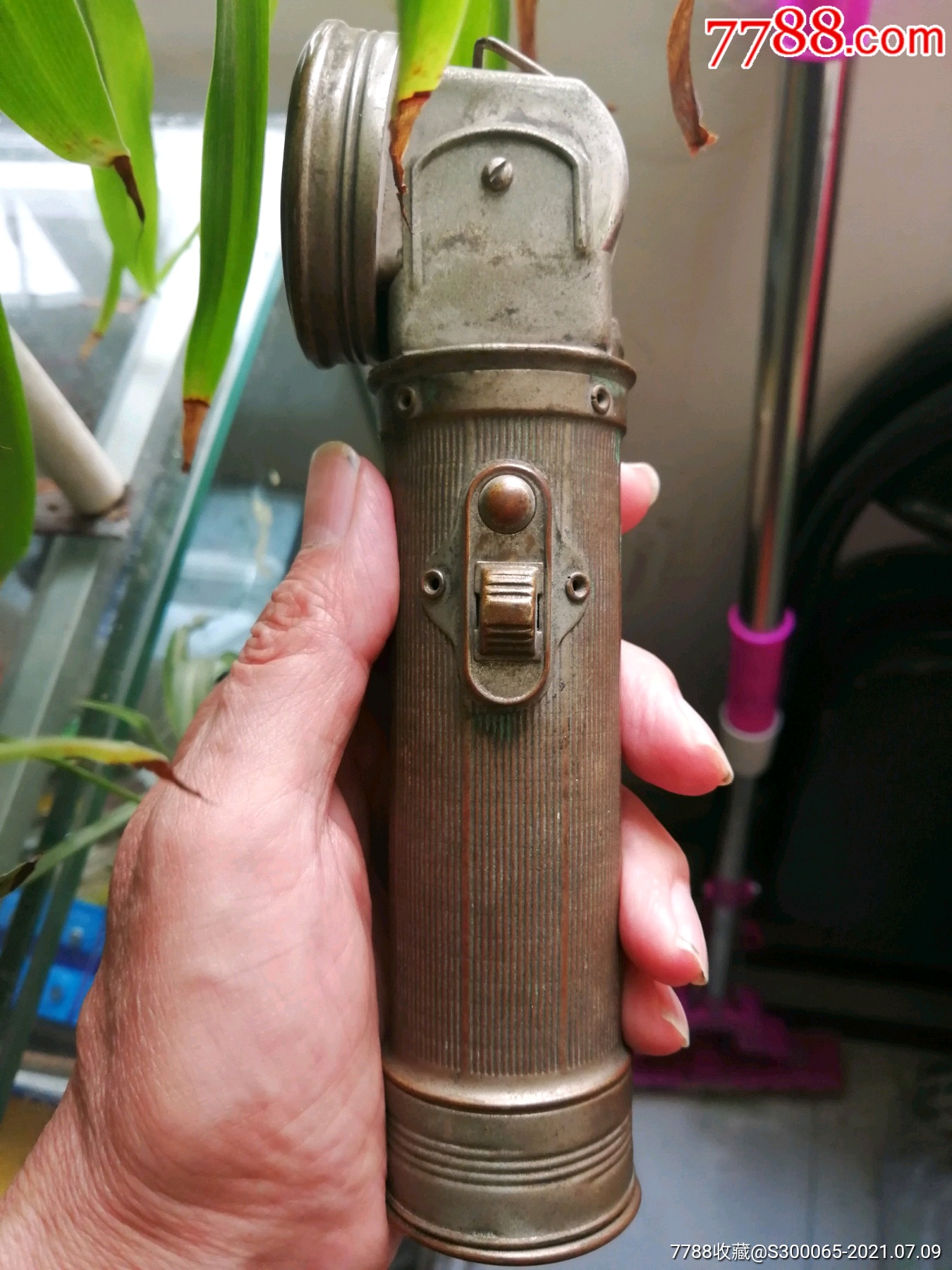 一件少见的民国手电筒