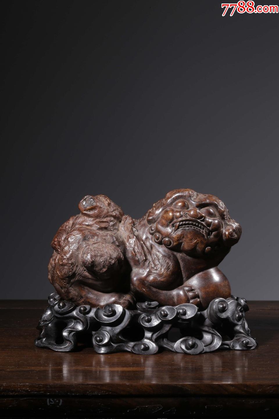 瘿木雕狮子戏球文房摆件配小叶紫檀底座asy33f