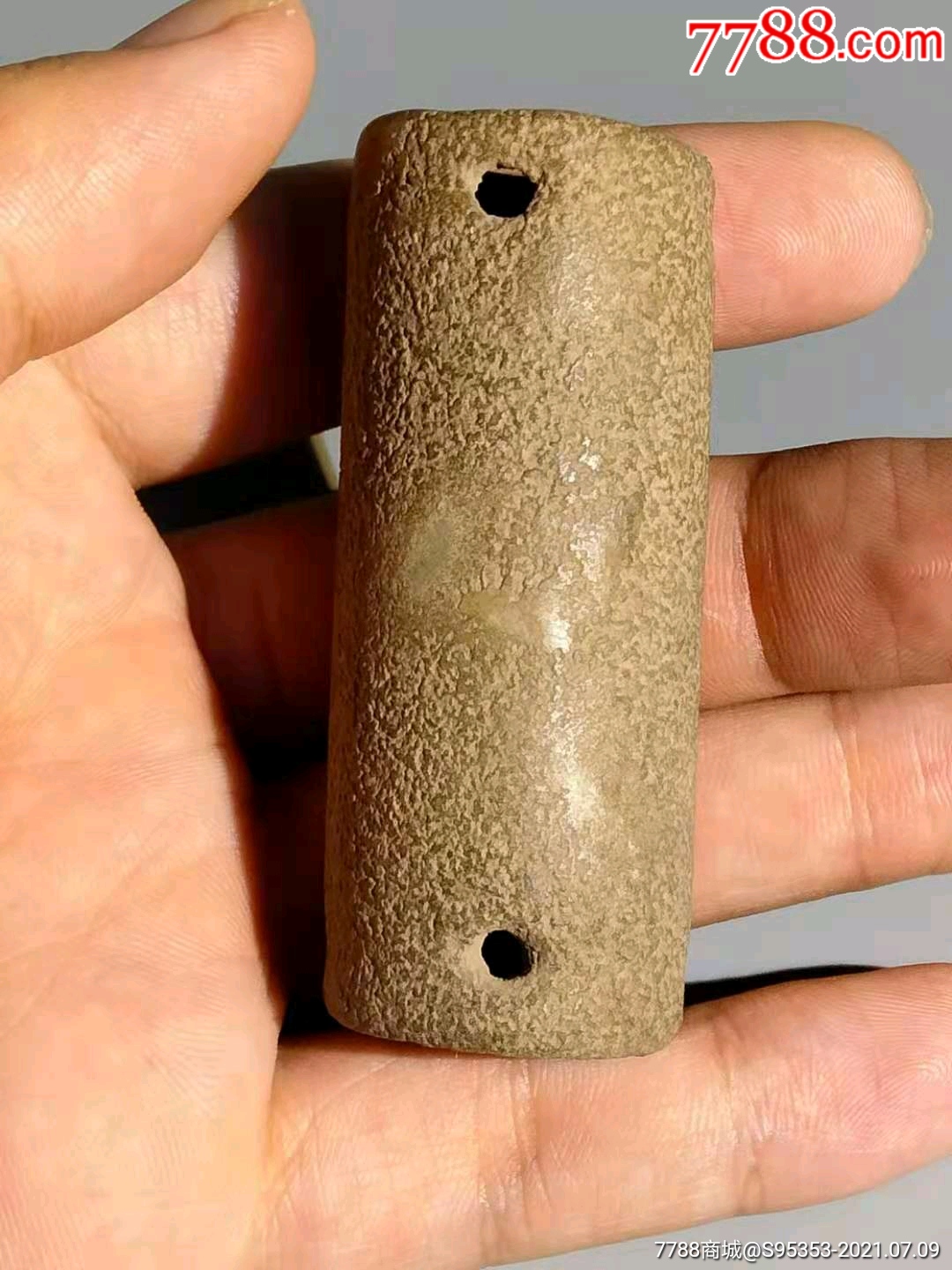 红山文化,玉管,玉器.鸡骨白.