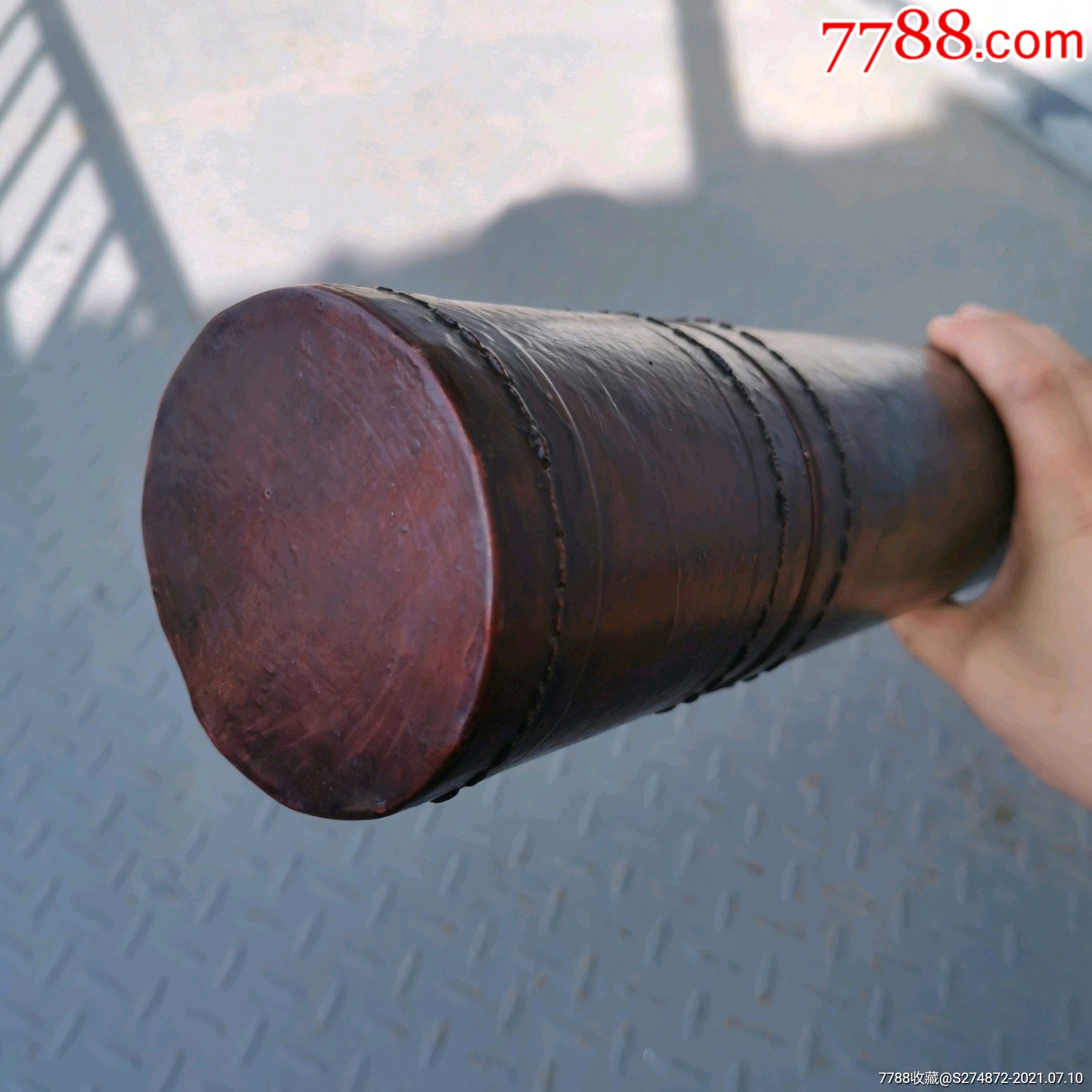 民国皮画筒装画的筒子