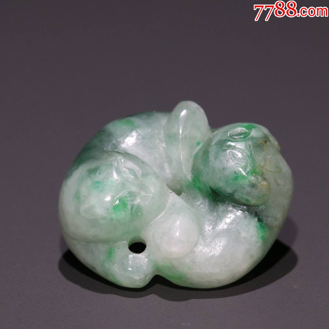 晚清翡翠双獾挂件