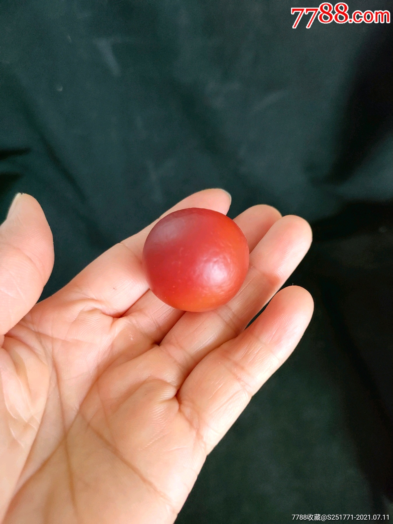 清代南红玛瑙珠子一个