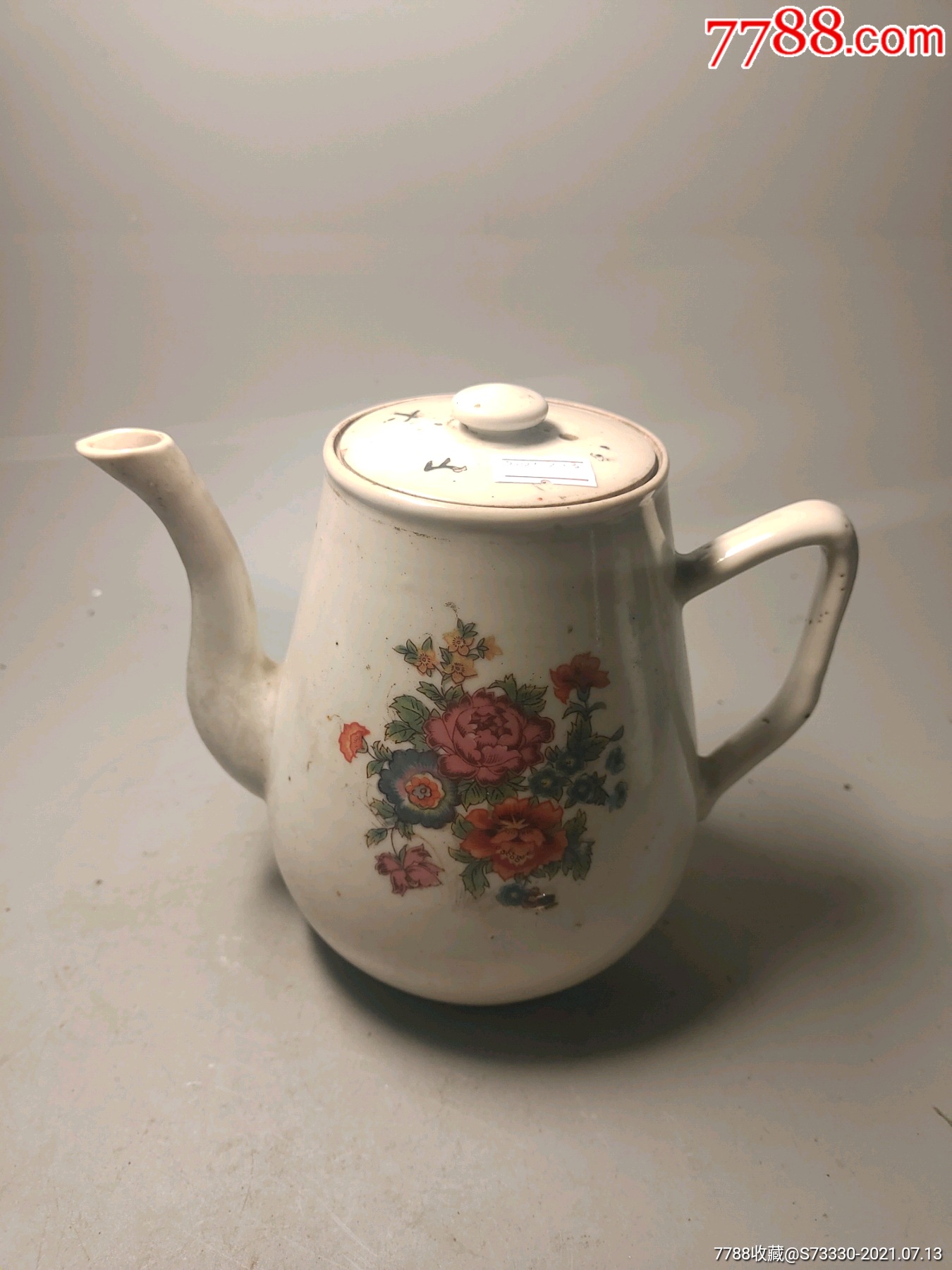 民国瓷贴花茶壶一把