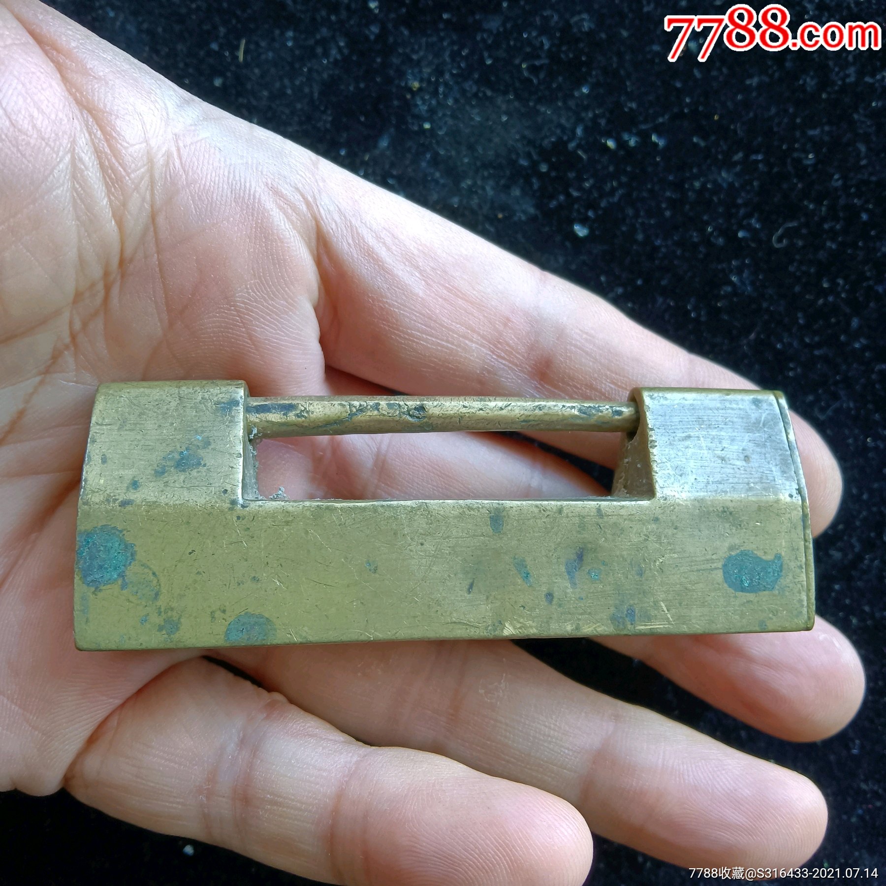 清末奇特的机关铜锁