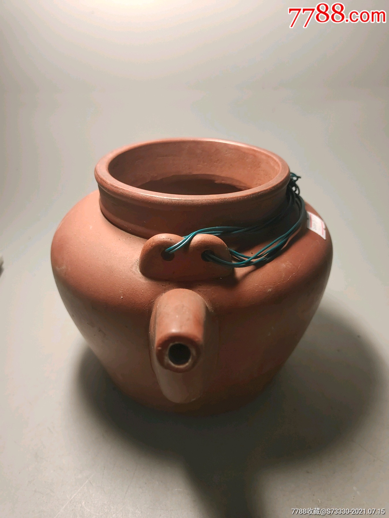 70年代左右,中国宜兴紫砂一厂二号元壶