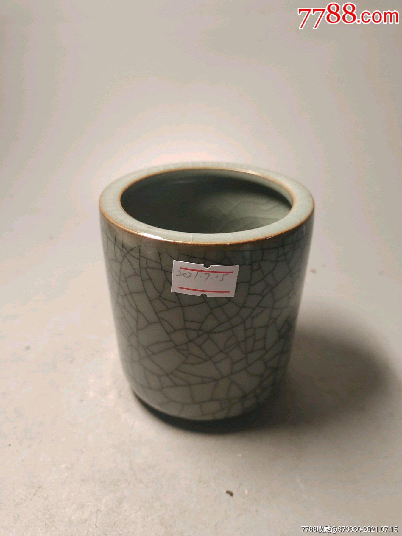 现代龙泉古窑哥釉开片小笔筒