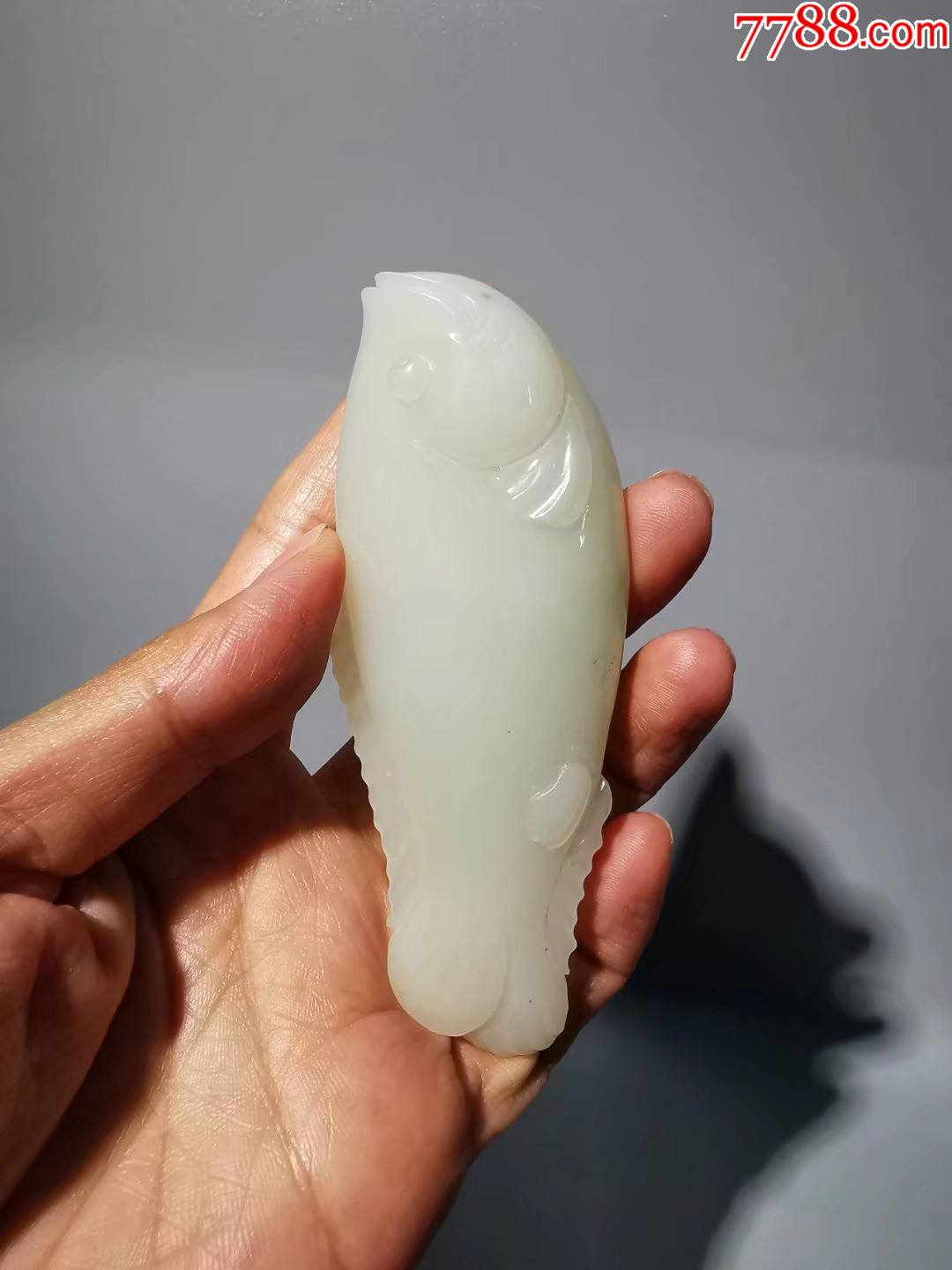 和田白玉鱼把件