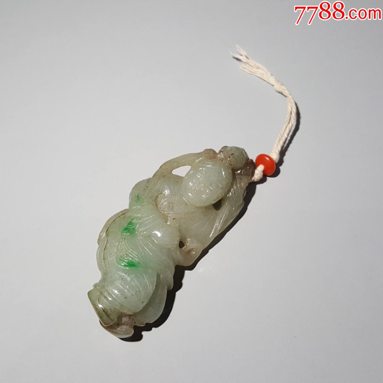 翡翠刘海戏金蟾