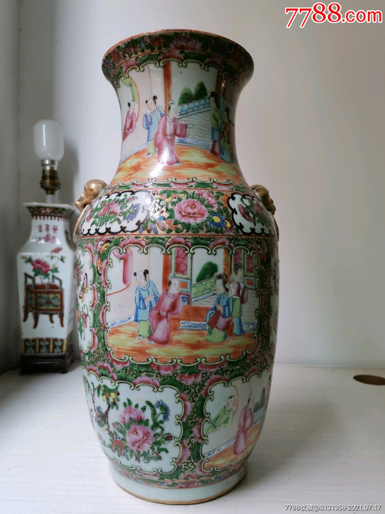 晚清广彩人物瓶