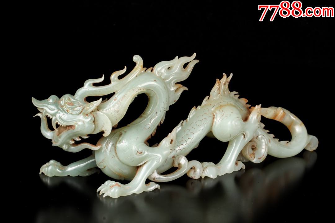 和田玉龙行天下摆件