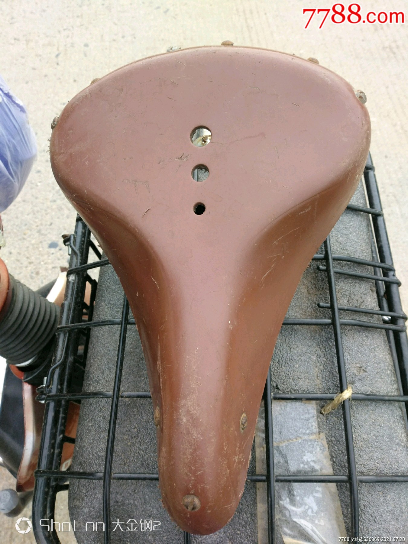 早期大金路车座子