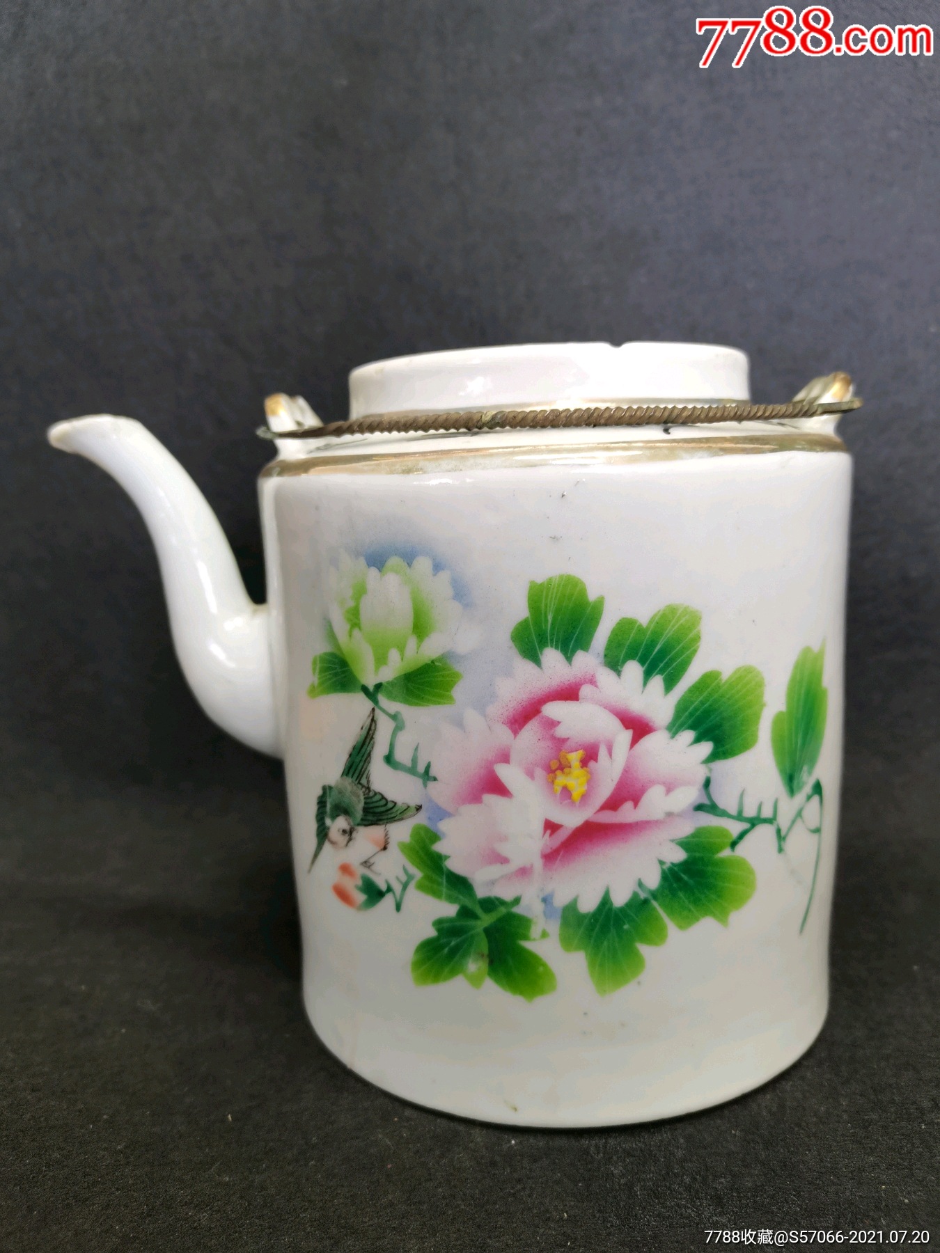 民国罗惠昌刷花花鸟直筒提梁壶