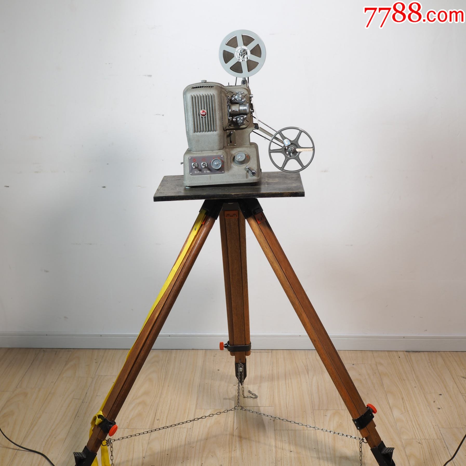 浅灰色爱尔莫elmoe808毫米8mm电影机放映机无声机