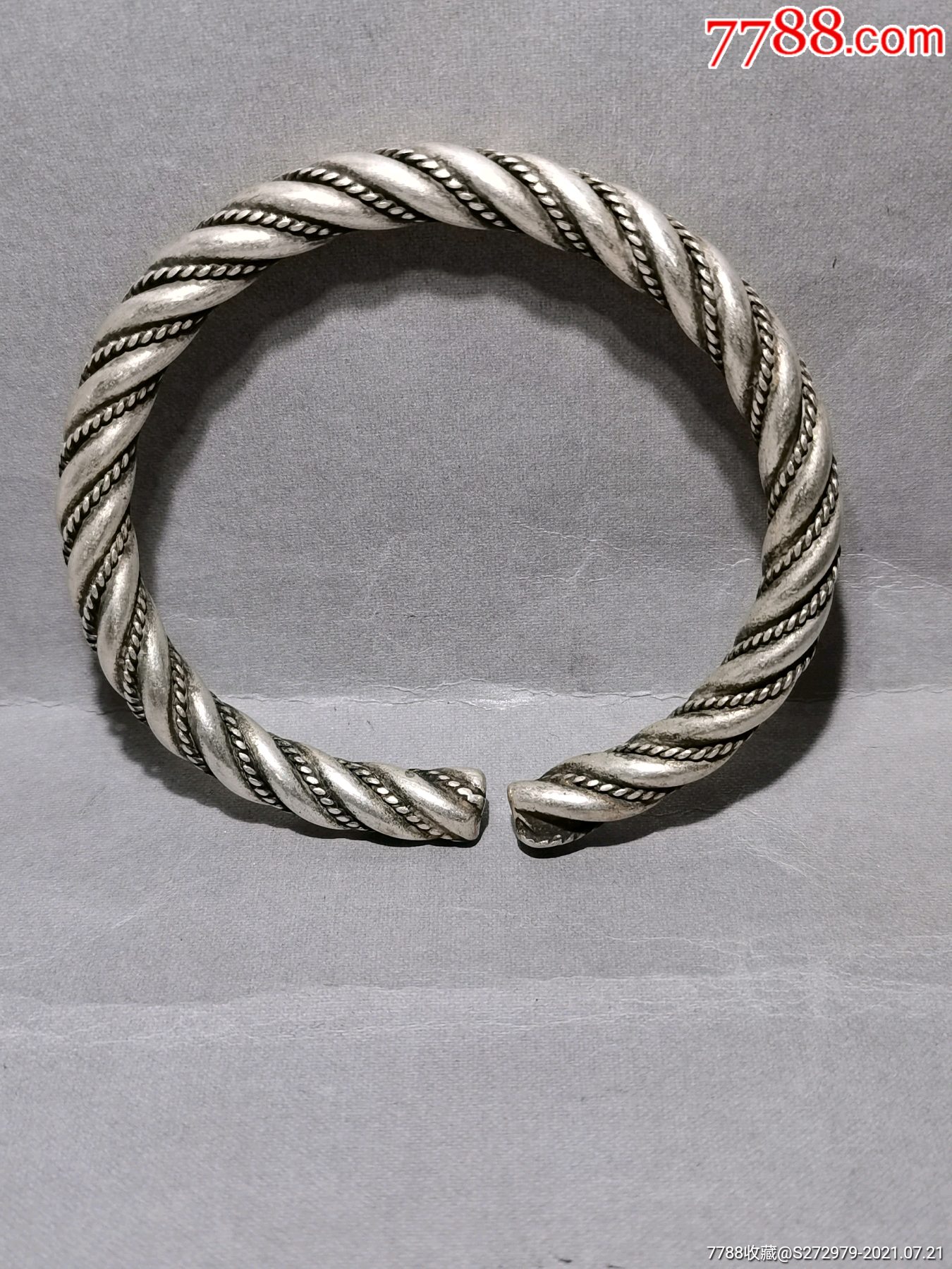 民国雪花白银绞丝镯子