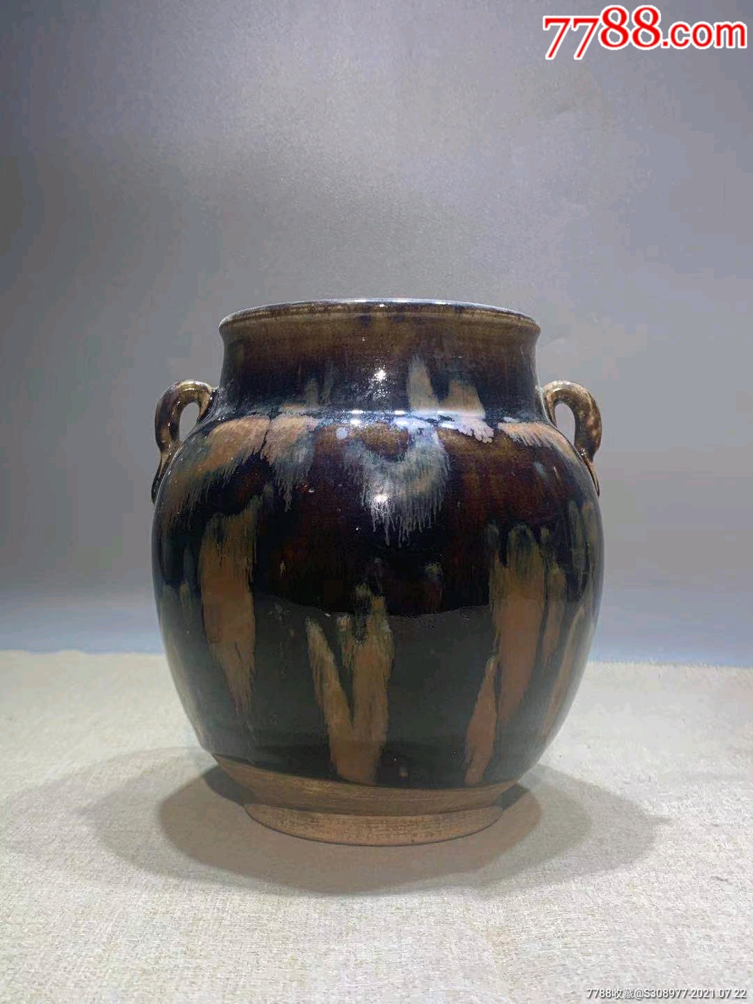 磁州窑铁锈斑双耳罐