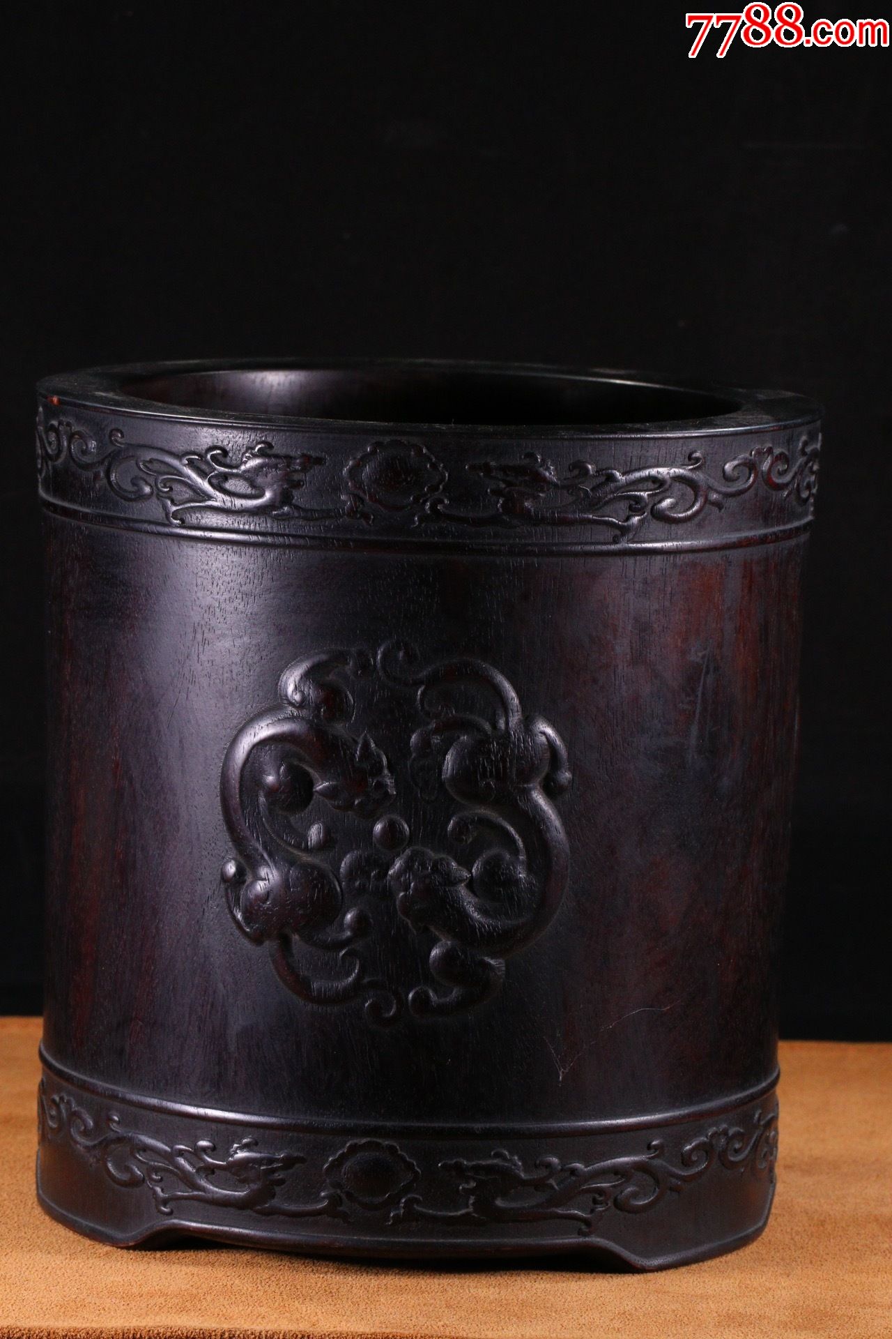 【旧藏小叶紫檀文房笔筒】