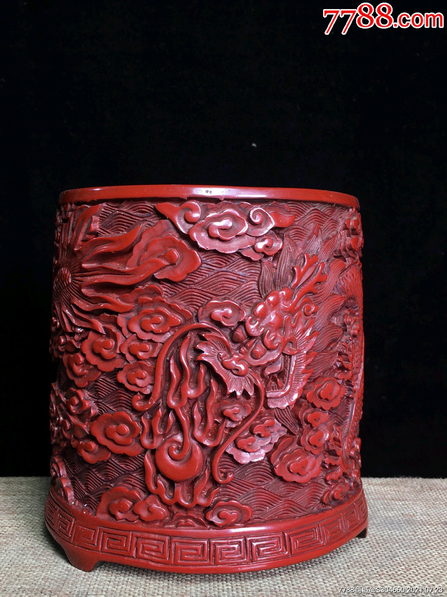 老漆器笔筒摆件