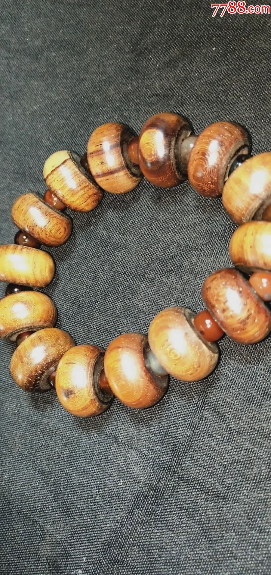192号正宗海南黄花梨老算盘珠手串2.1/14棵.