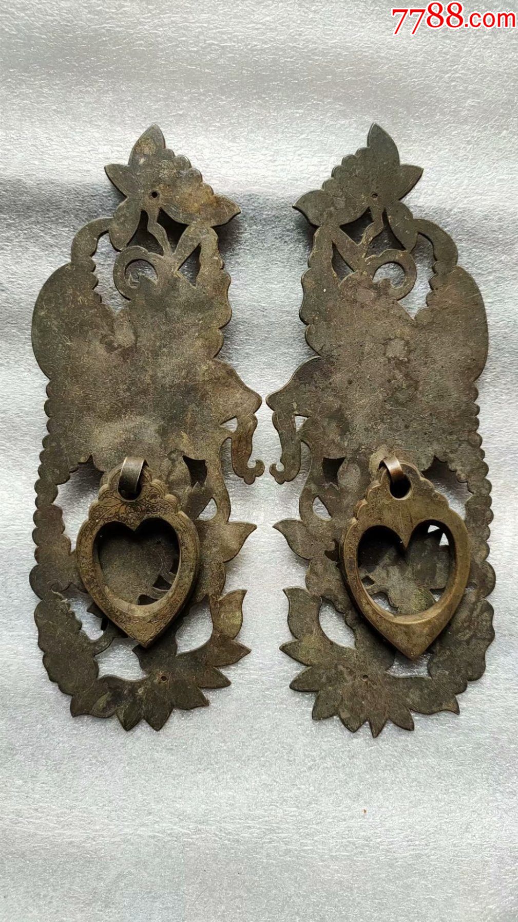 镂空手工雕刻花鸟鱼虫铜衣橱拉手一对_铜杂件_第1张_7788钟表收藏