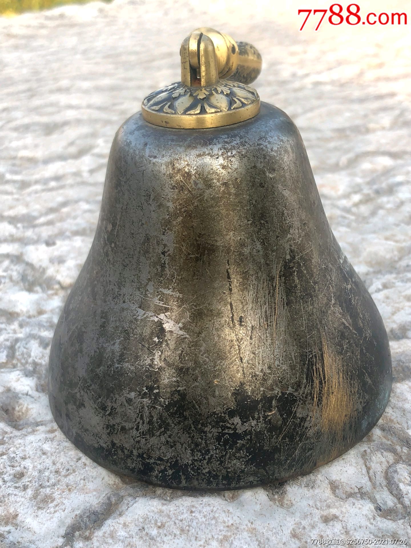 铜铃全品手提出雕刻