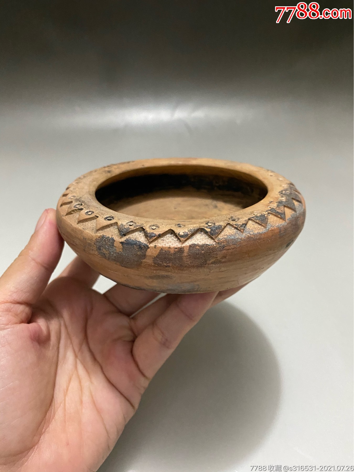 紫砂陶笔洗