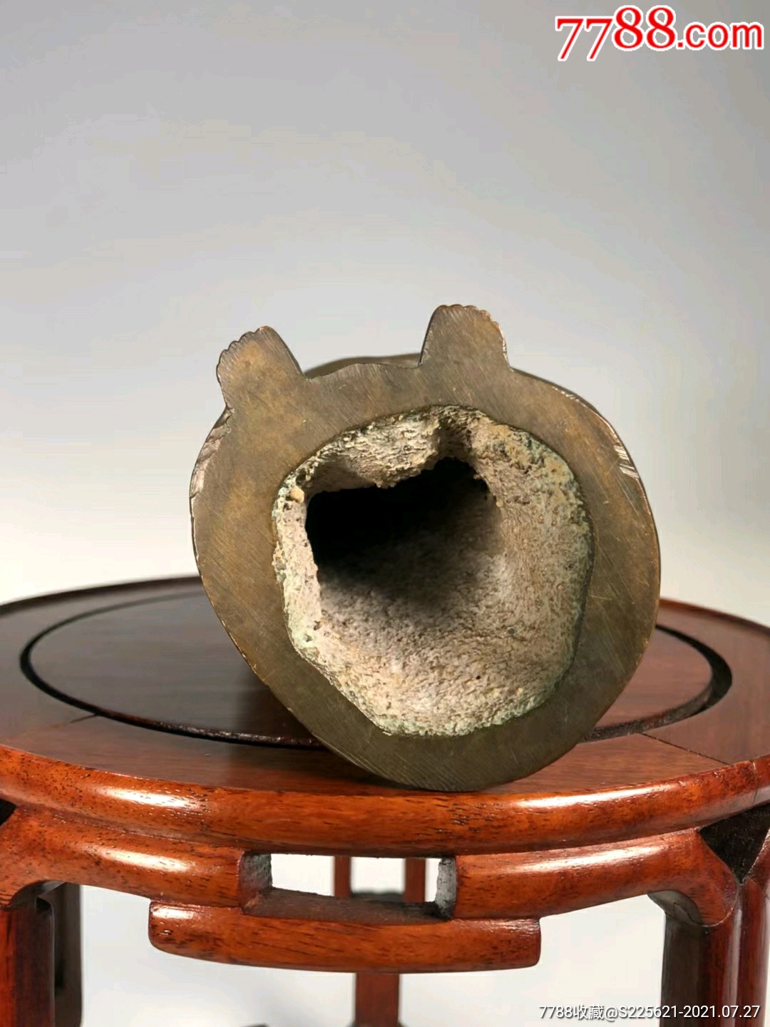 民国铜铸观音人物像_铜像/铜佛像_第9张_7788铜器收藏