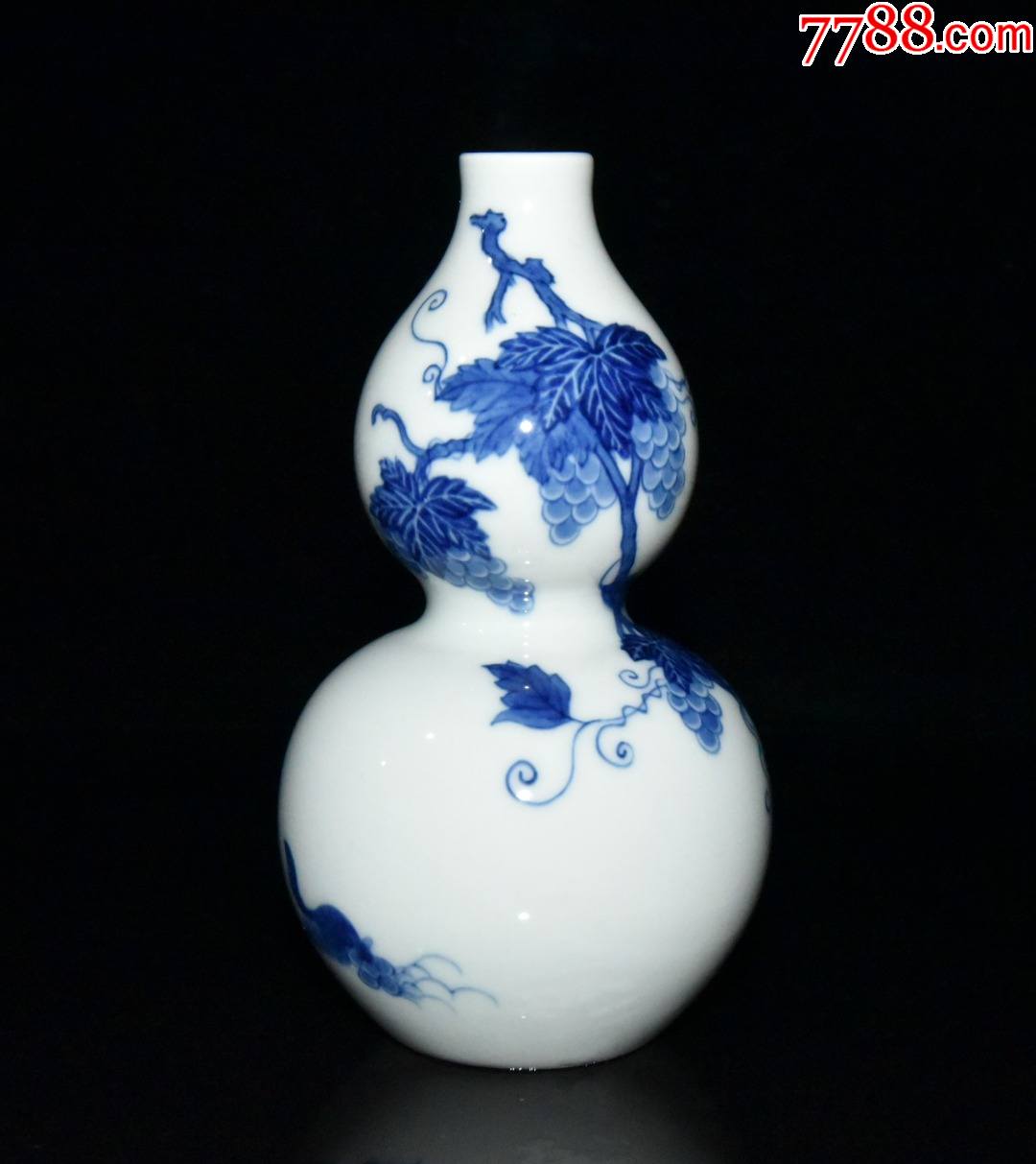 青花葡萄纹葫芦瓶(现代工艺品)_青花瓷_第9张_7788瓷器