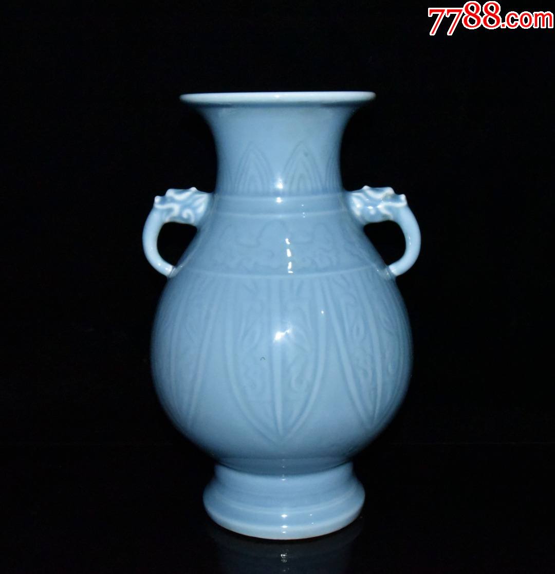 天蓝釉雕刻双耳尊《接老底》(现代工艺品)