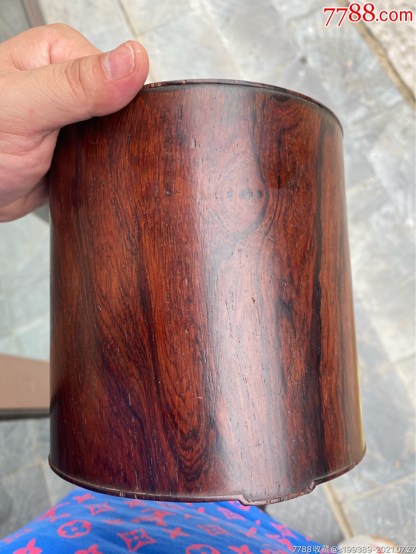 清代黄花梨笔筒