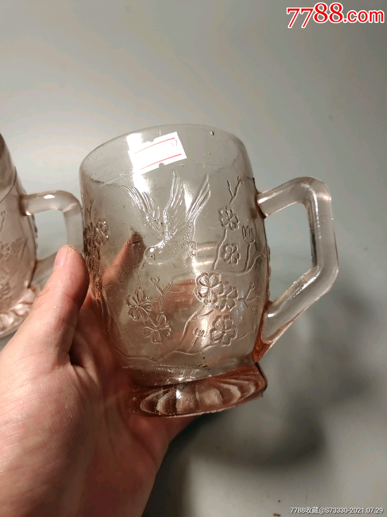 怀旧老物件民俗陈列,七八十年代喜鹊登梅喜字玻璃漱口杯一对