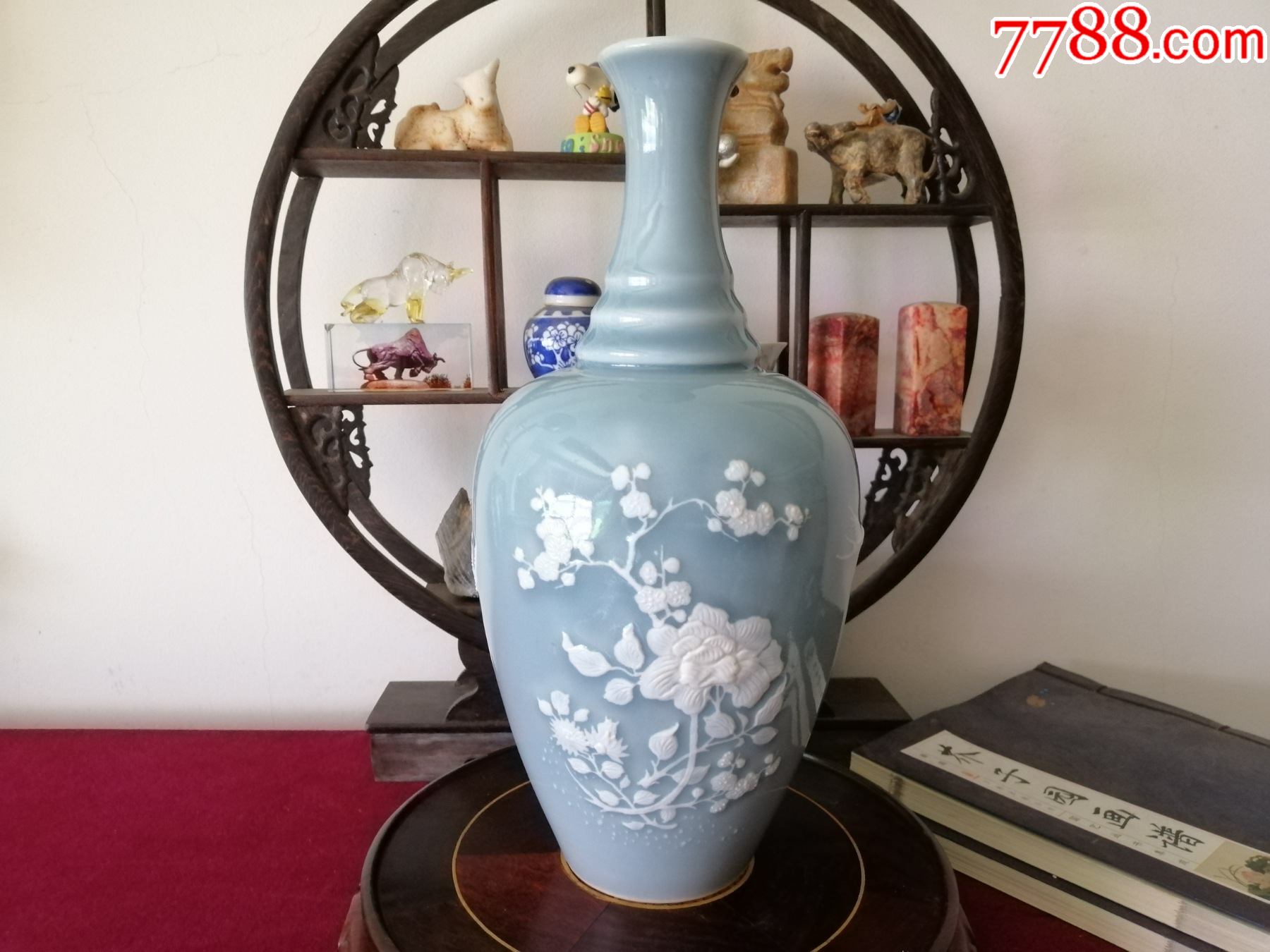 出口回流瓷6070年代.建国瓷厂天青釉堆白花鸟花瓶