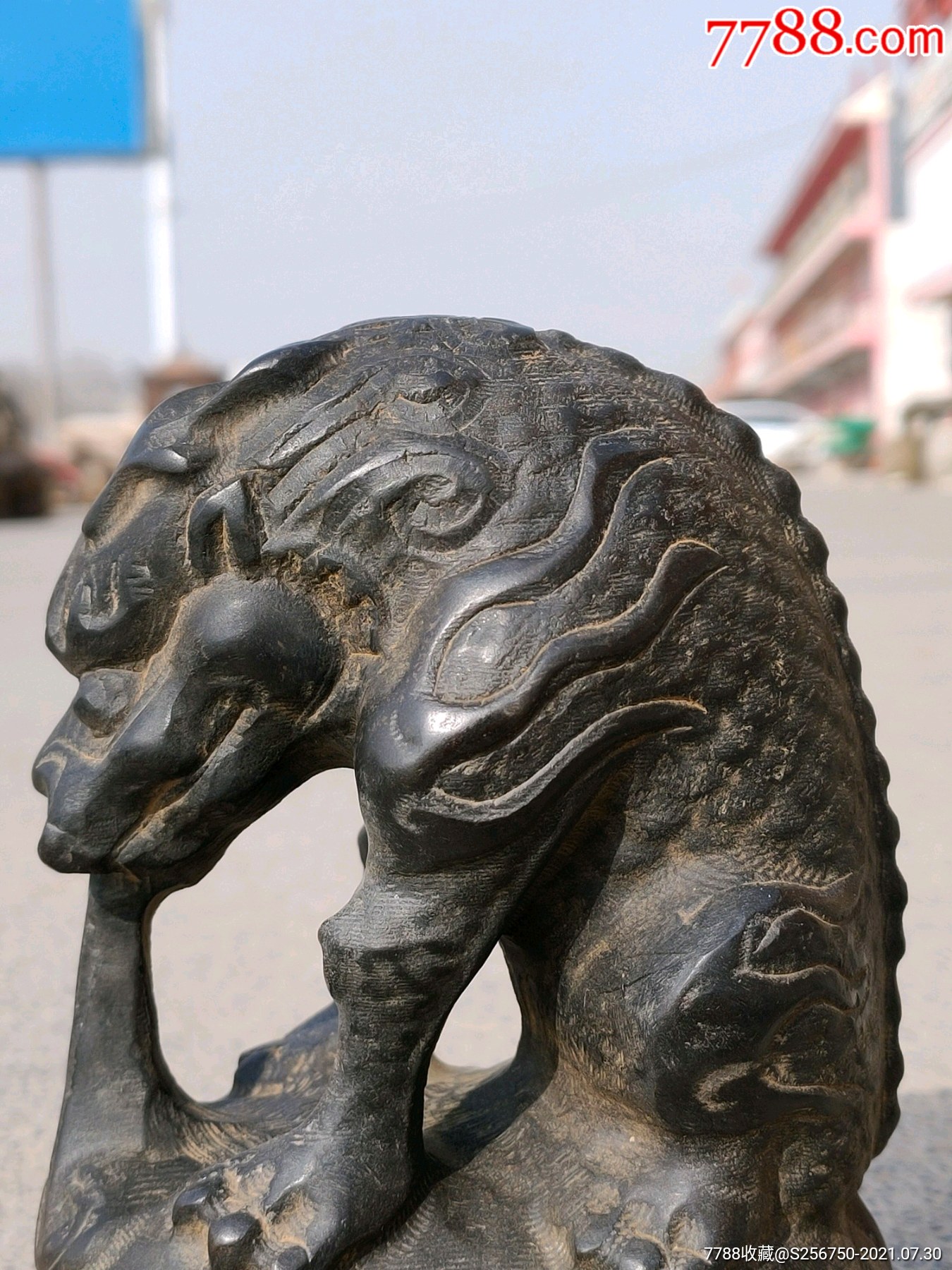 青石狮子高浮雕雕工精美完整漂亮摆放镇宅辟邪寓意