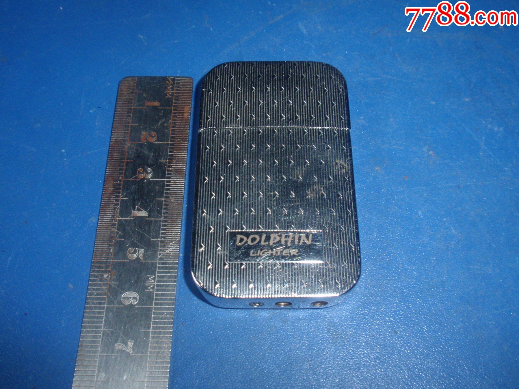 海豚火石汽体打火机(品相尺寸请见图)