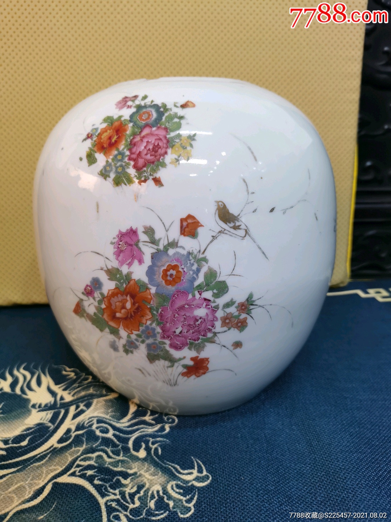 民国花鸟印花罐