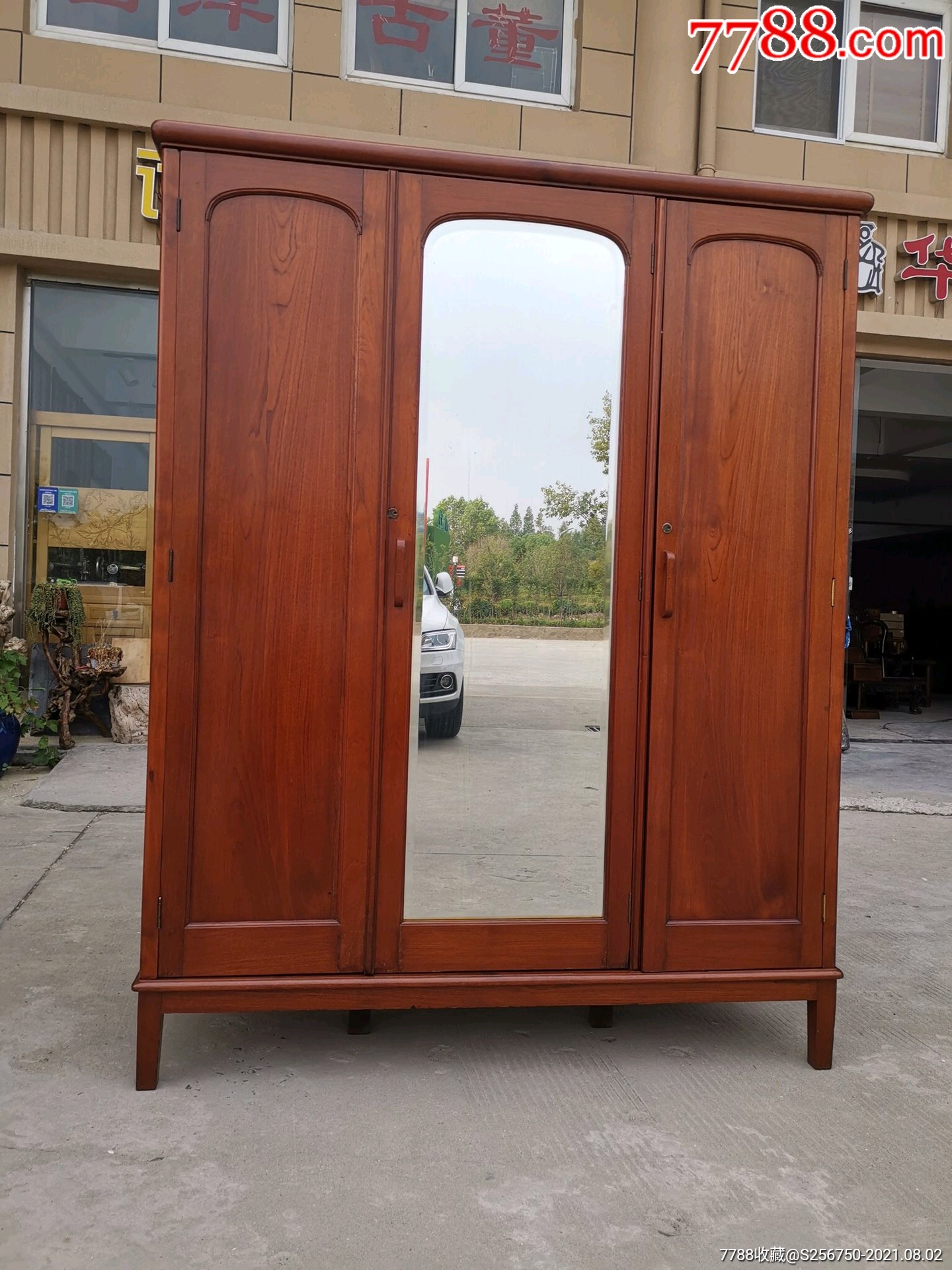 老柚木三门玻璃衣柜老上海风格简单大方带全身镜内有暗抽后背板为香樟