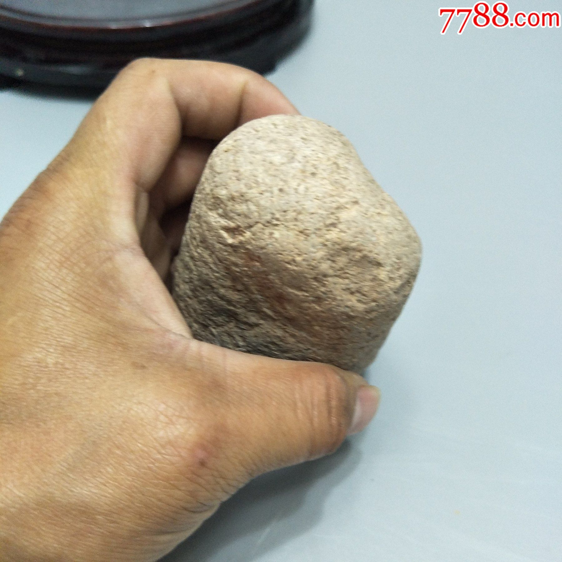 远古石器石锤古人用砸坚果类用的包老包快