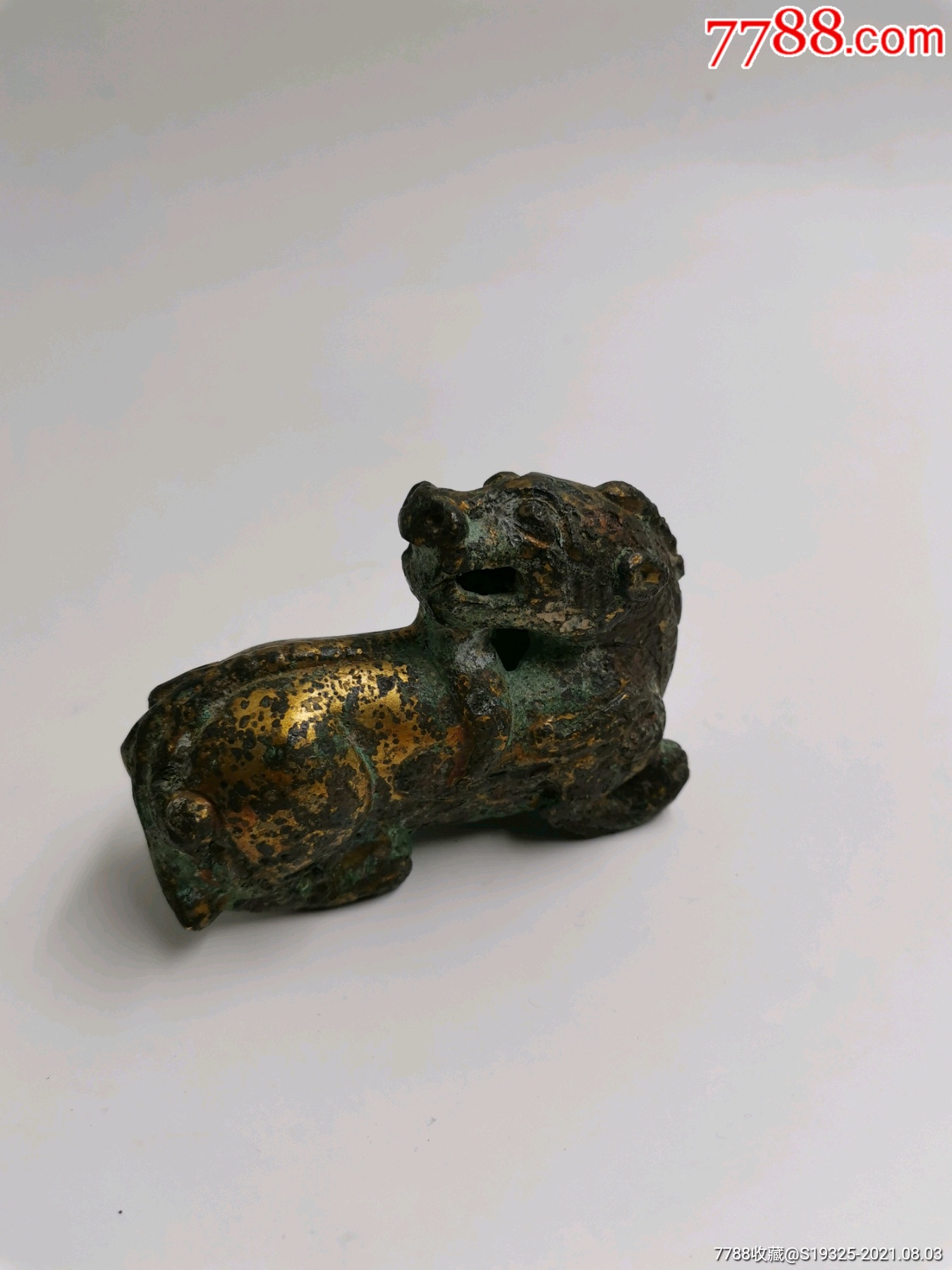 铜鎏金辟邪(貔貅)镇纸