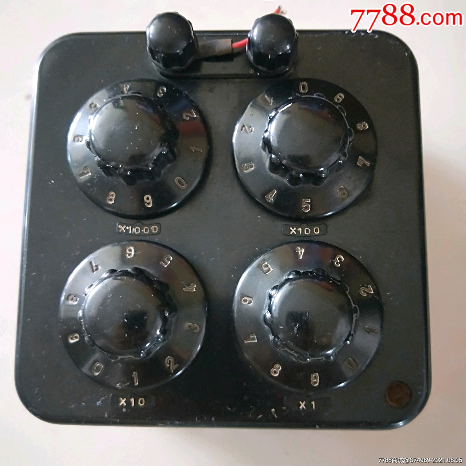 zx36型旋转式电阻箱1972年制造等级01级额定功率025瓦