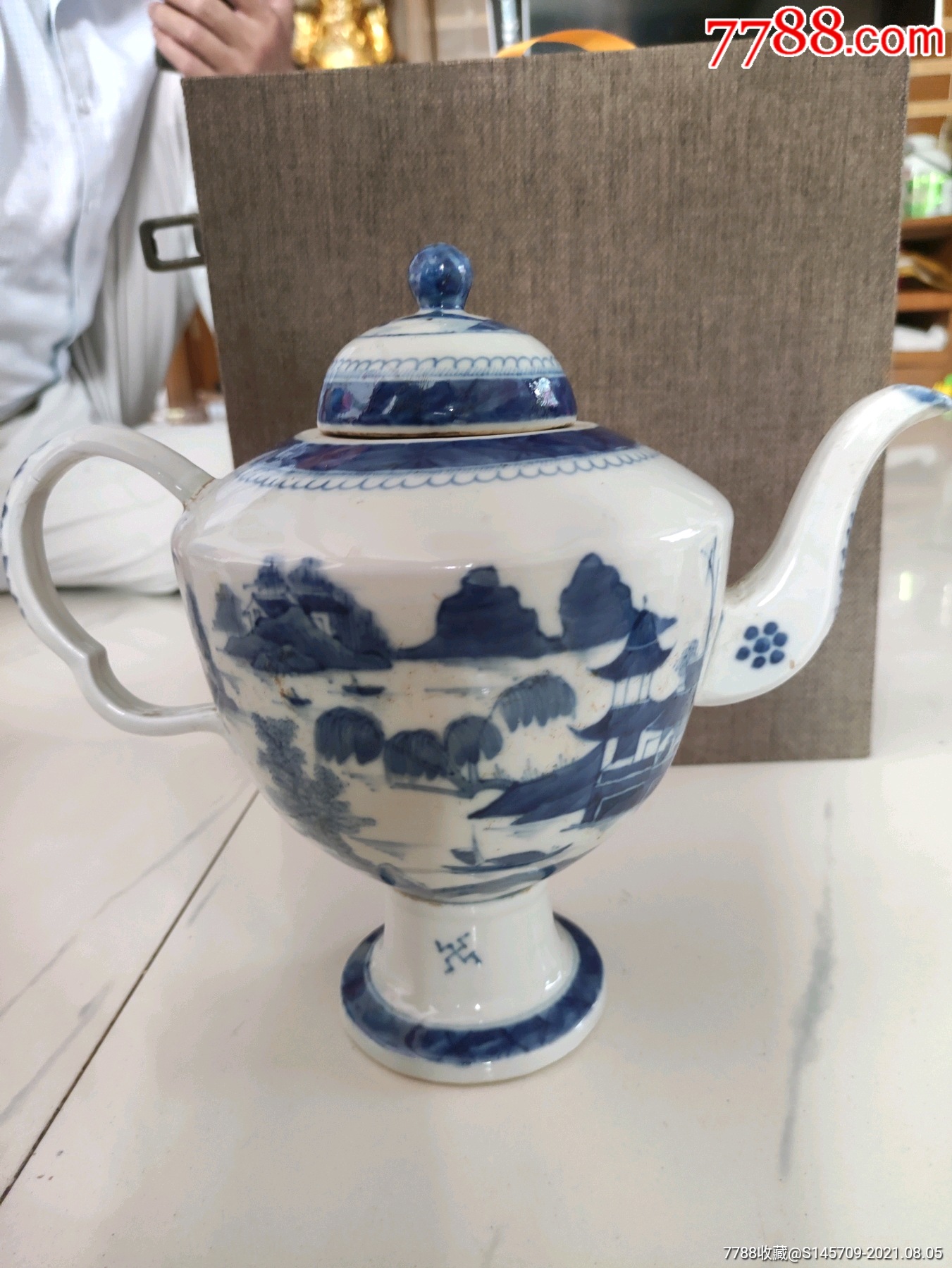 清代乾隆青花山水大茶壶全美品喜欢的朋友不要错过细节如图