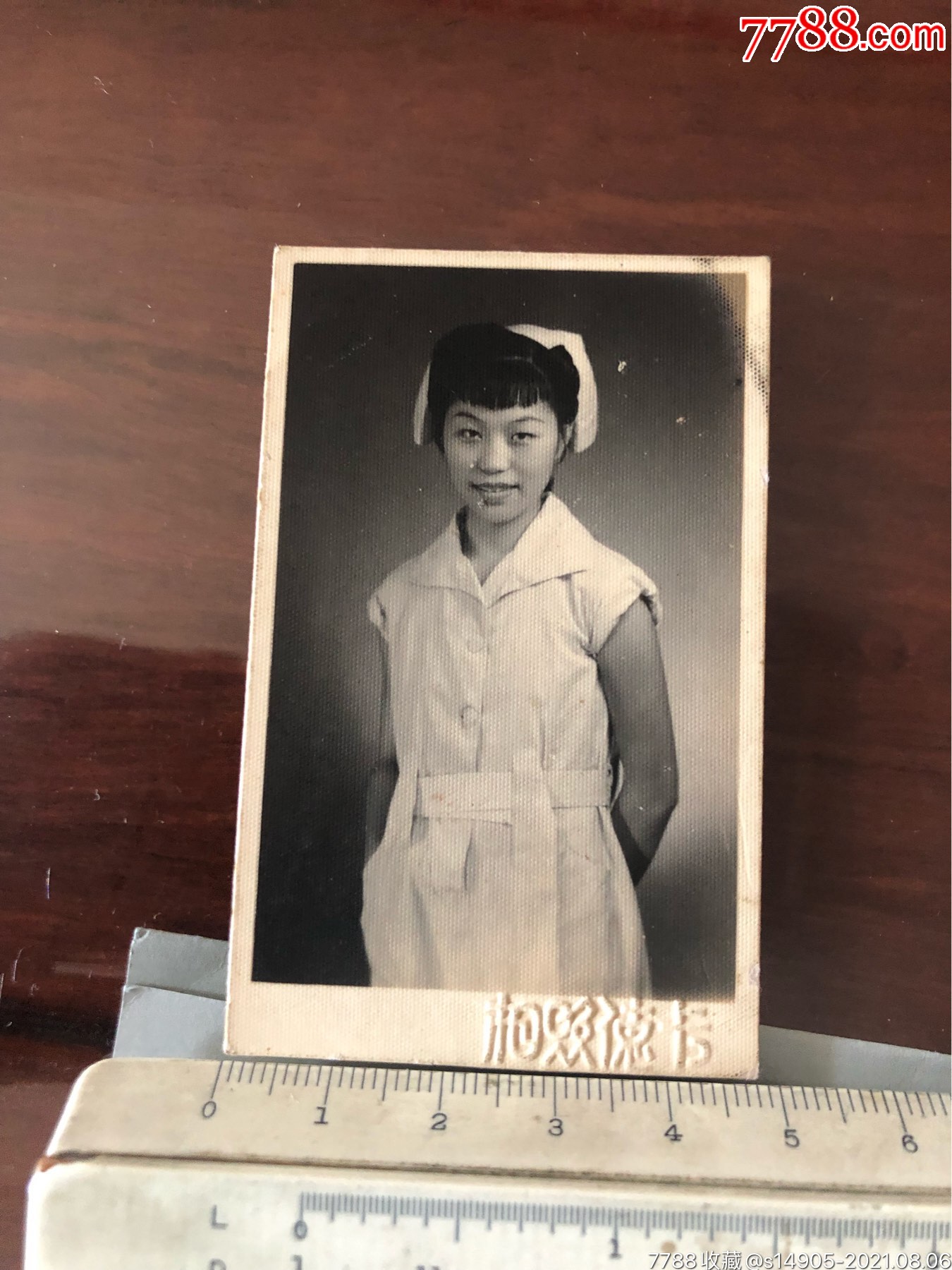 民国时期漂亮的女护士老照片上海卡德照相