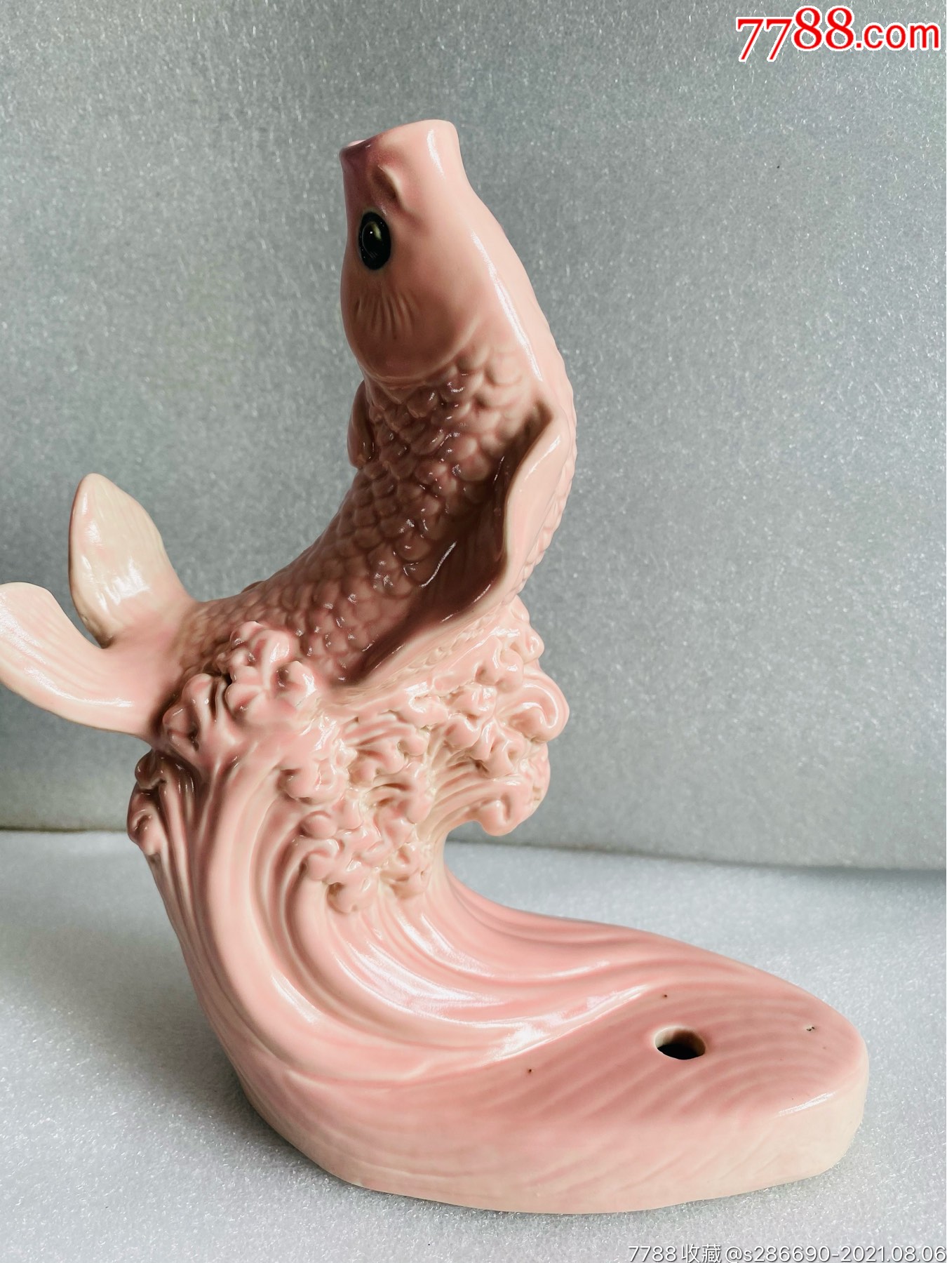 稀土釉鲤鱼打挺摆件,全品出