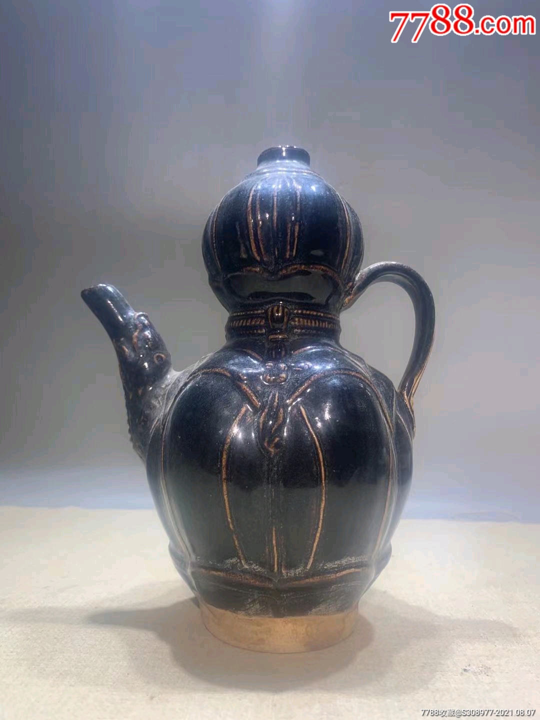 宋代黑釉葫芦执壶