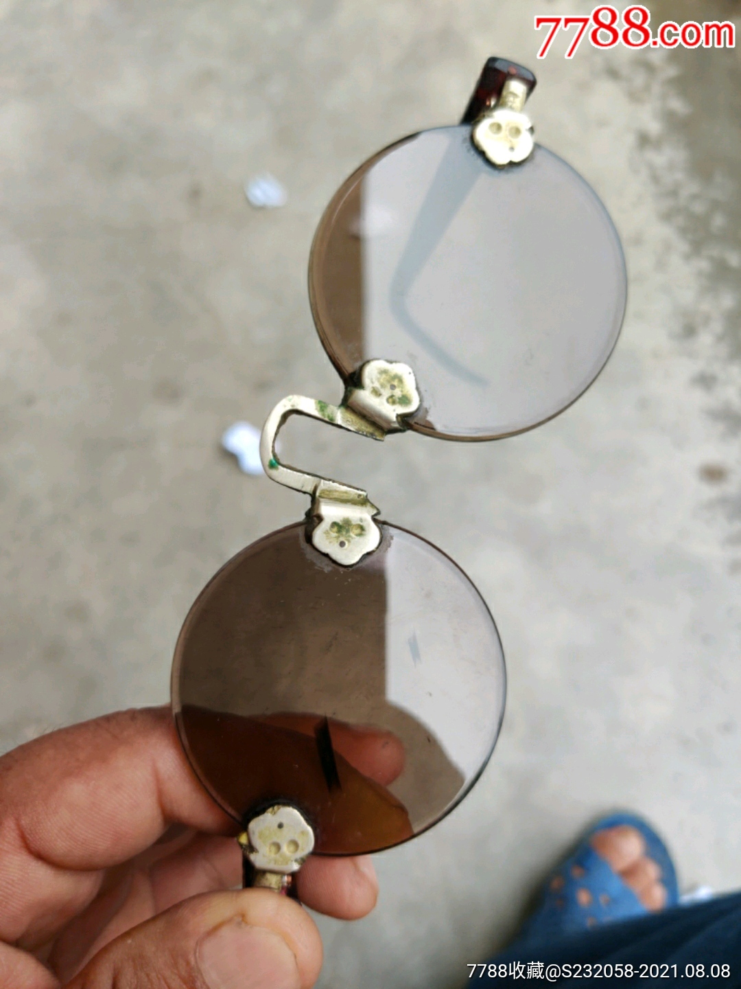 德华老眼镜镜片直径55厘米厚05厘米