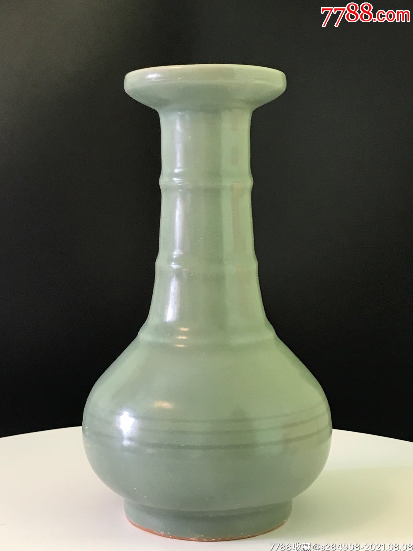 龙泉窑青瓷梅子青