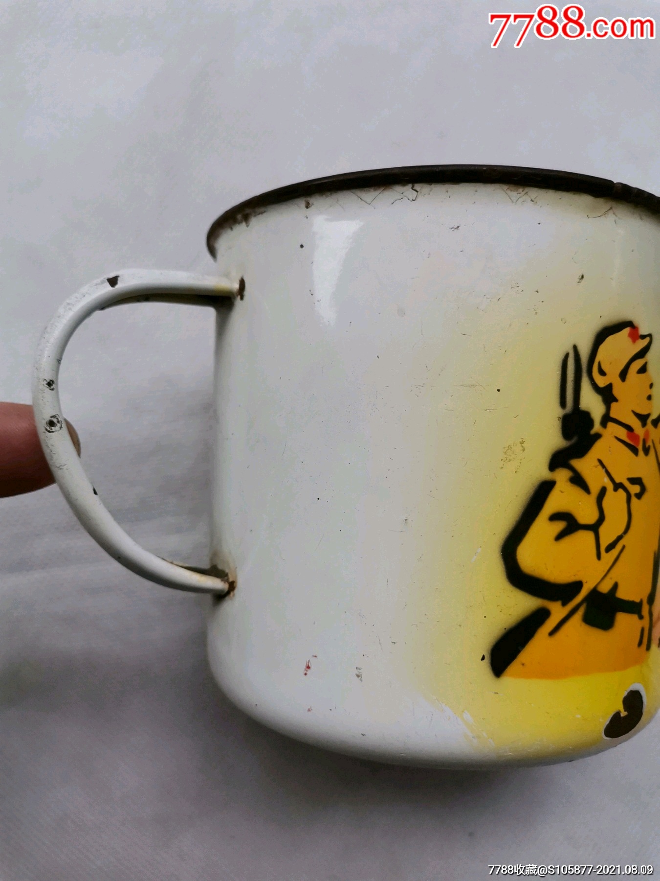 解放军战士图案的人物搪瓷杯一个