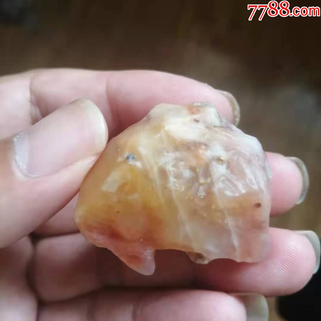 阿拉善戈壁三彩玉